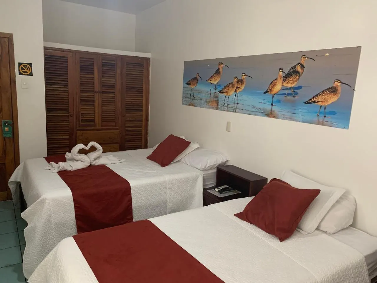 Hostal Costa Del Pacifico Puerto Ayora  Hostel Puerto Ayora (Galapagos Islands)